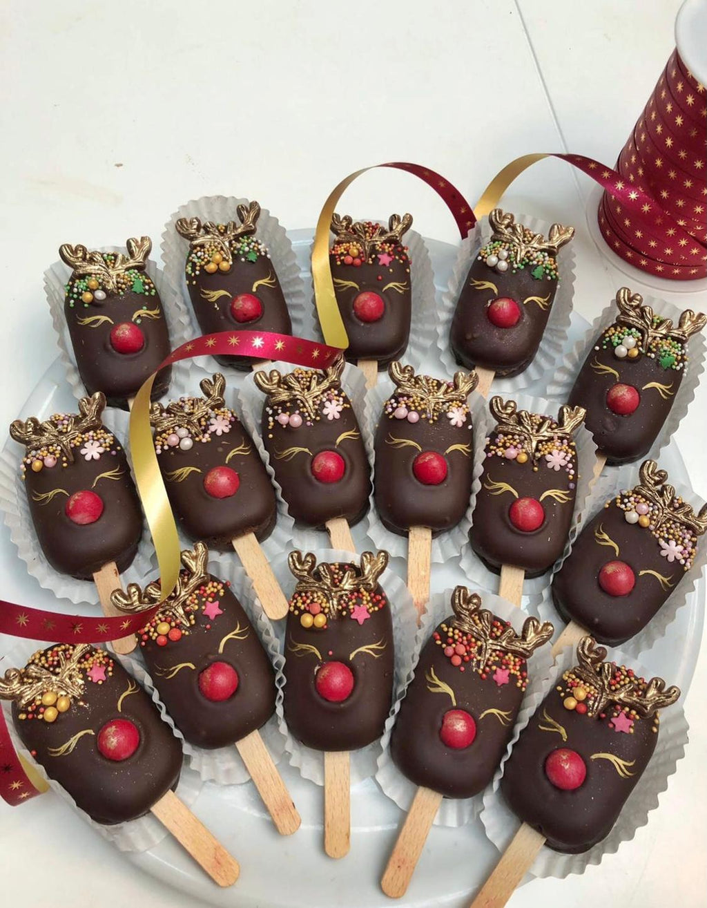 Christmas Cakesicles (Box of 4)